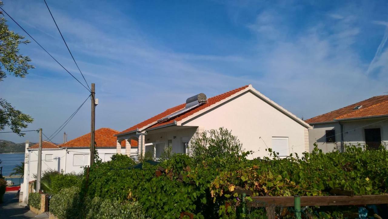 Апартаменты House Mare Трогир Экстерьер фото
